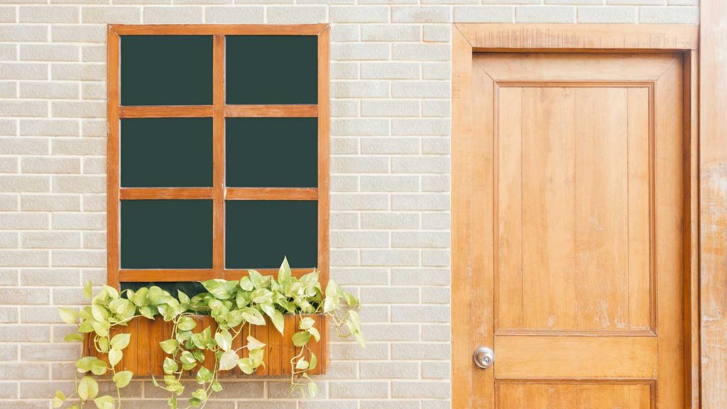 Should a Single Person Buy a House